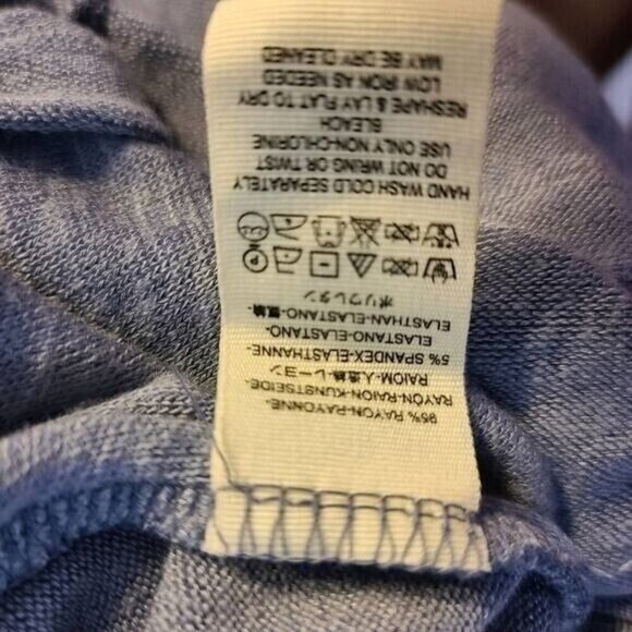 Free People Miss Rose V-Neck Bubble Hemline Blouse Lilac Size X-Small‎ - Picture 5 of 9